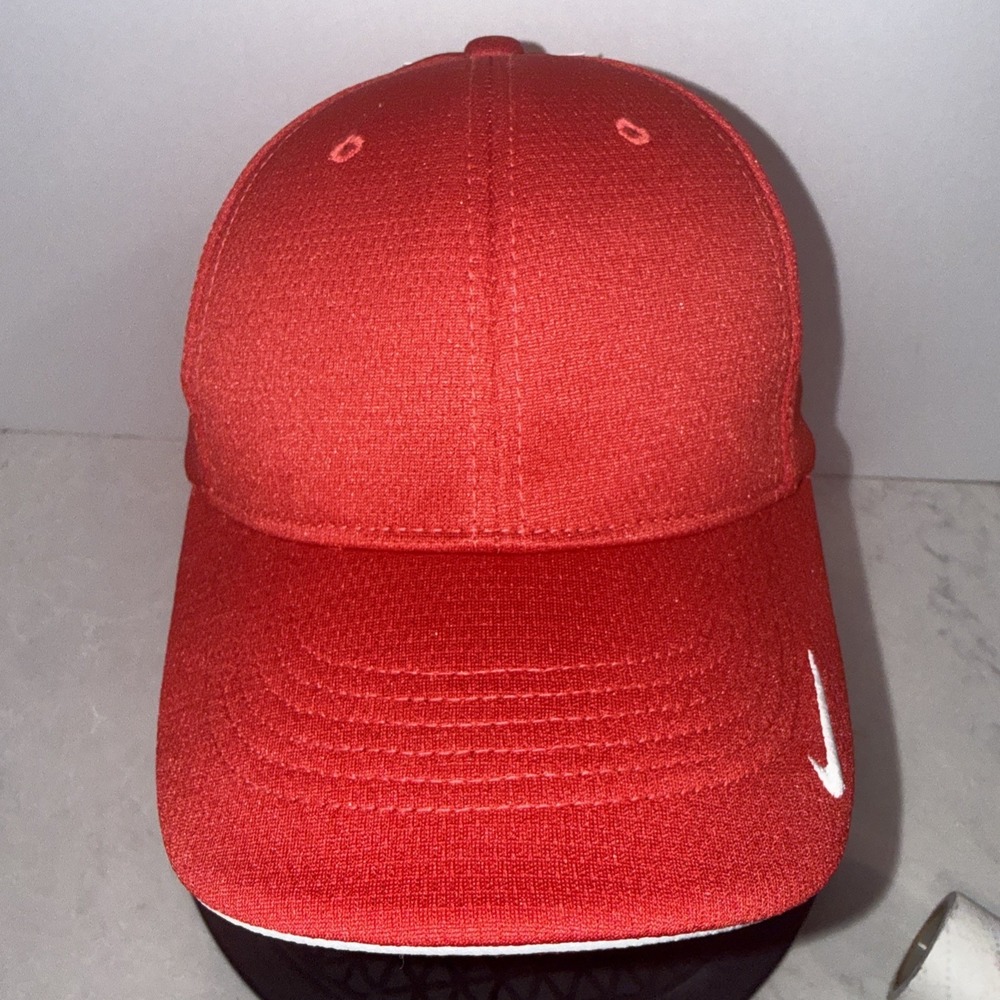 Nike Www legacy 91 Dri Fit Flex Fit Red Cap S/M NWT hat flex fit